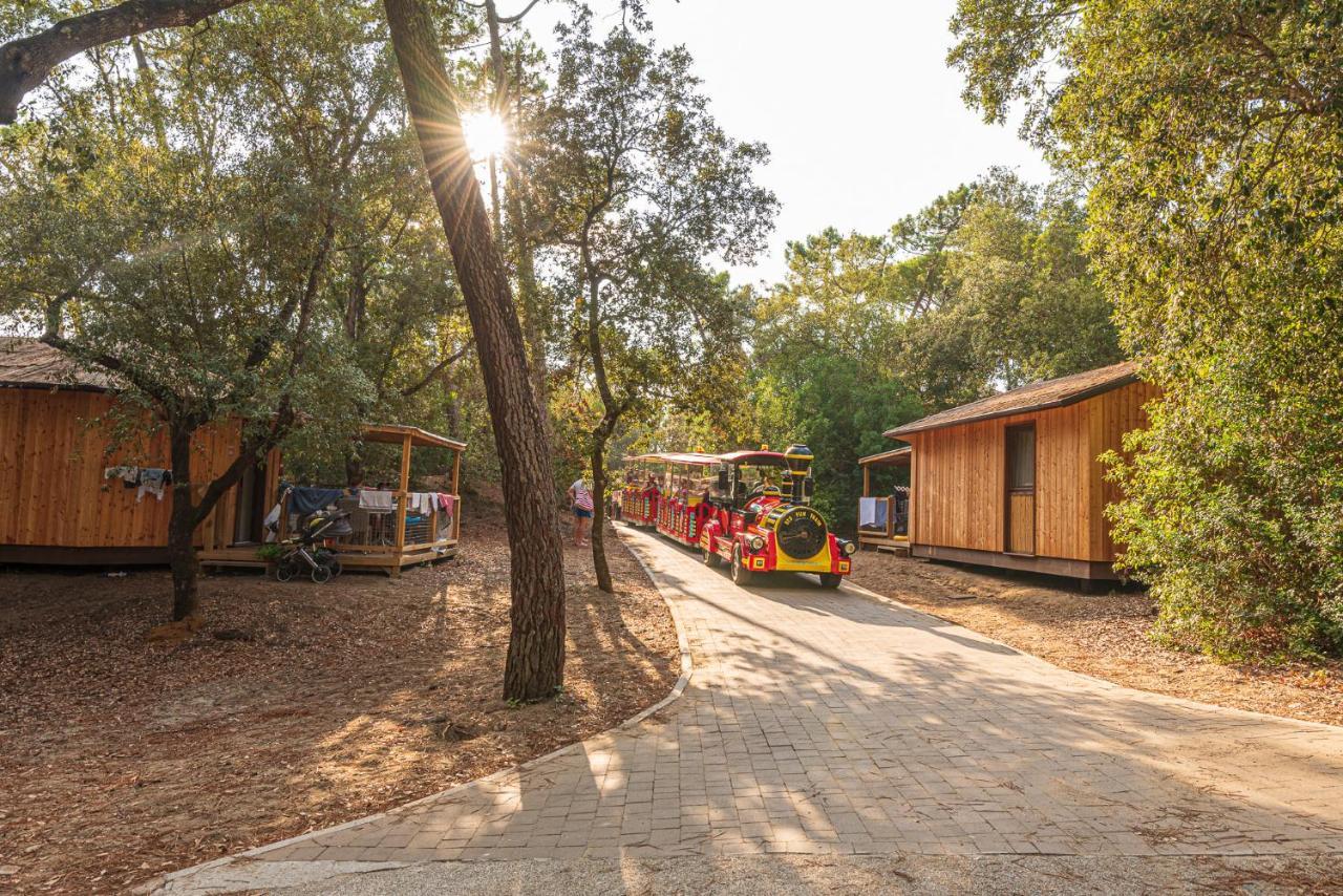 מרינה די קסטנייטו קרדוצ'י Paradu Ecovillage & Resort מראה חיצוני תמונה