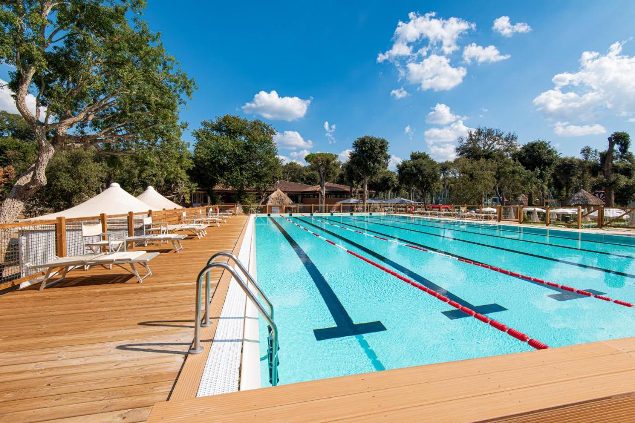 מרינה די קסטנייטו קרדוצ'י Paradu Ecovillage & Resort מראה חיצוני תמונה