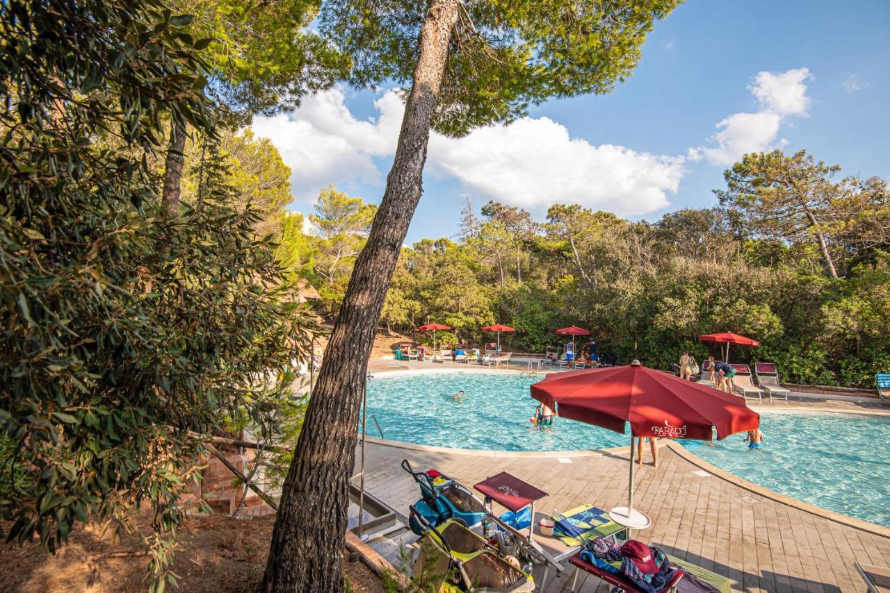 מרינה די קסטנייטו קרדוצ'י Paradu Ecovillage & Resort מראה חיצוני תמונה