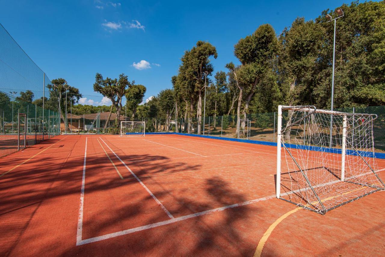 מרינה די קסטנייטו קרדוצ'י Paradu Ecovillage & Resort מראה חיצוני תמונה