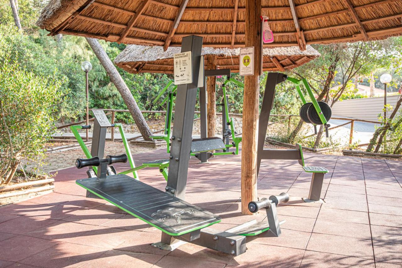 מרינה די קסטנייטו קרדוצ'י Paradu Ecovillage & Resort מראה חיצוני תמונה