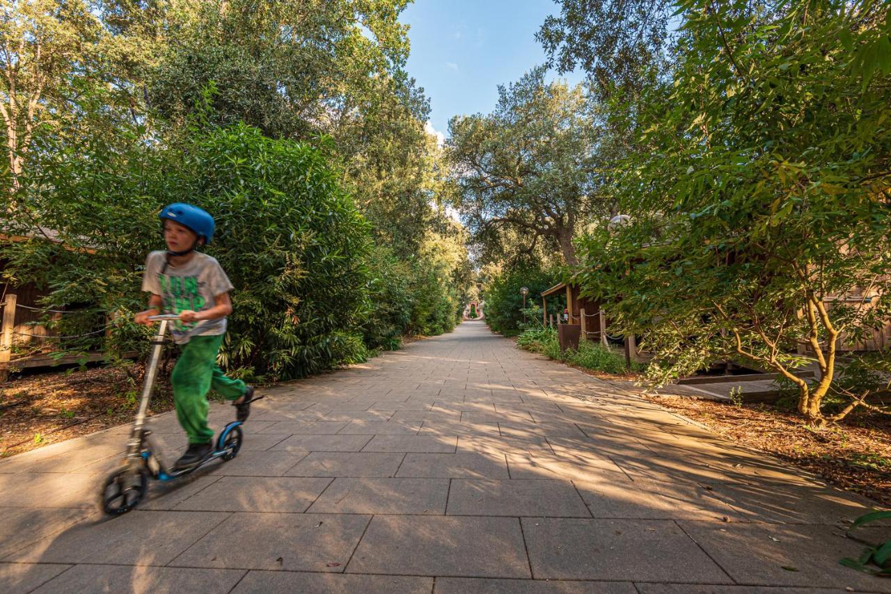 מרינה די קסטנייטו קרדוצ'י Paradu Ecovillage & Resort מראה חיצוני תמונה