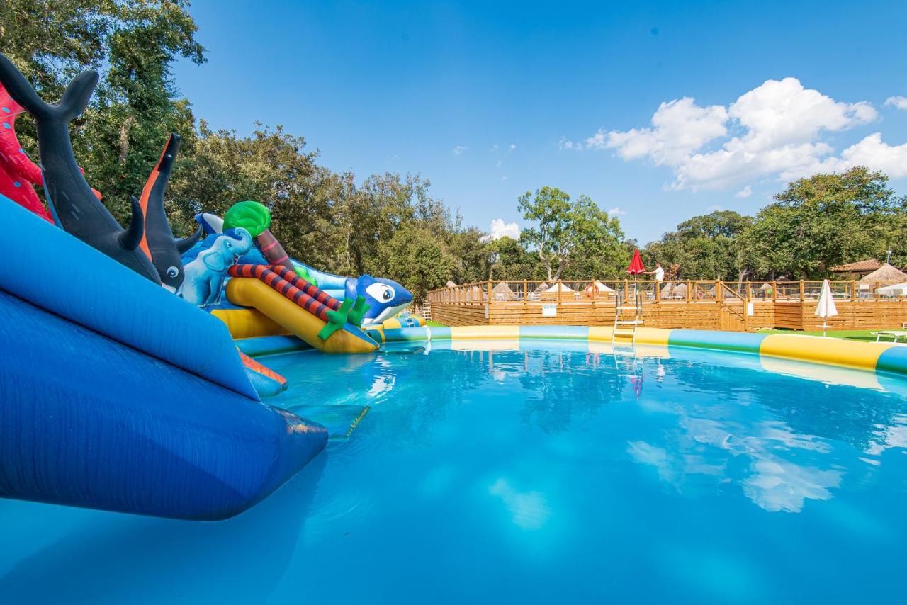 מרינה די קסטנייטו קרדוצ'י Paradu Ecovillage & Resort מראה חיצוני תמונה