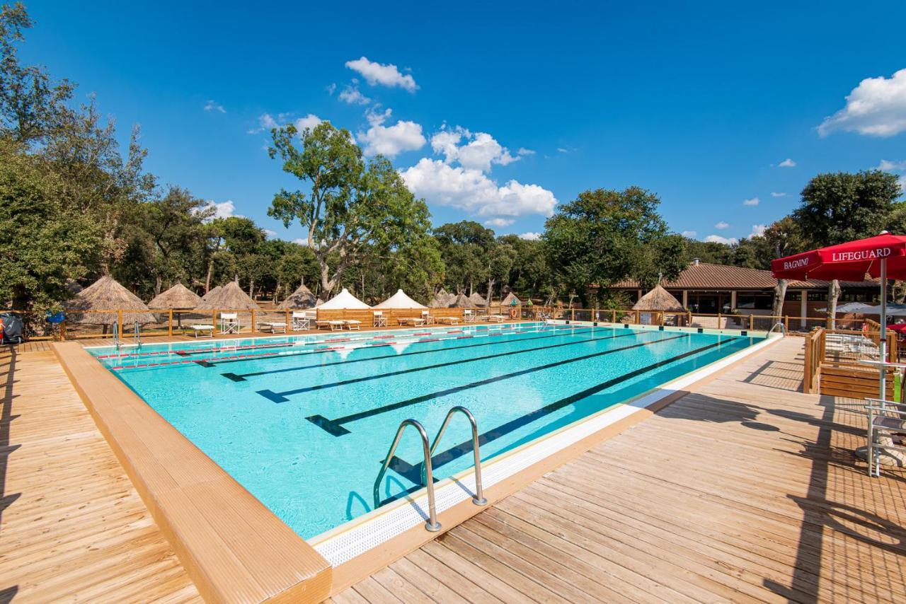 מרינה די קסטנייטו קרדוצ'י Paradu Ecovillage & Resort מראה חיצוני תמונה