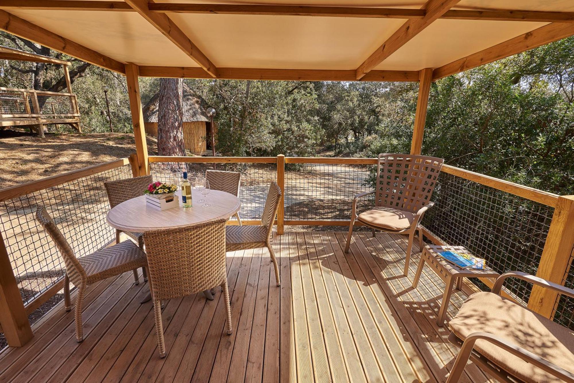 מרינה די קסטנייטו קרדוצ'י Paradu Ecovillage & Resort מראה חיצוני תמונה